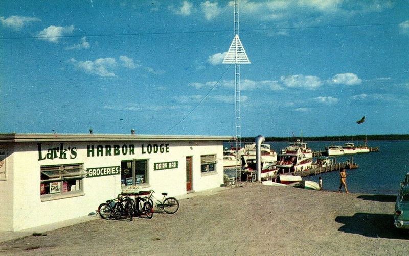 Larks Harbor Lodge Motel - Vintage Postcard